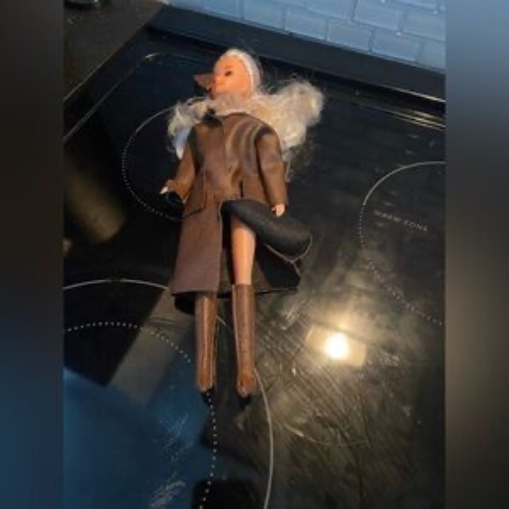 Blonde Fashion Doll in Brown Outfit and Matching Hat - Picture 3 of 6